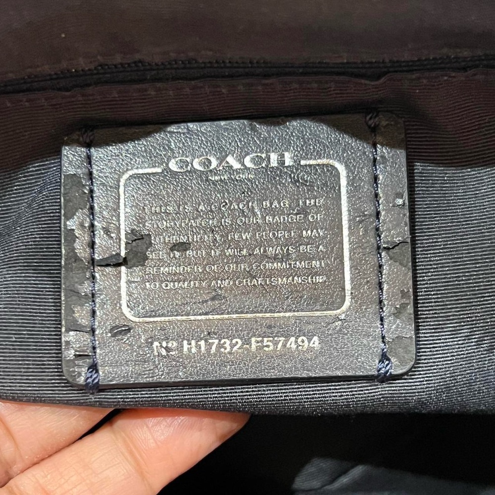 Coach - Picture 6 of 13